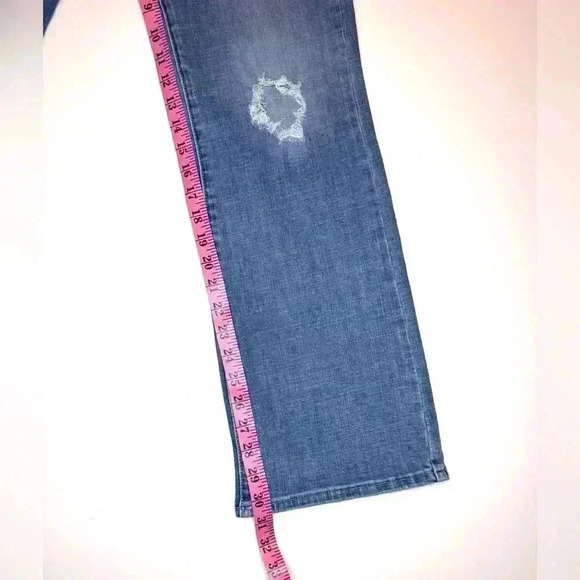 Levis Women’s Classic Boot Jeans Size- 10 - Picture 4 of 9